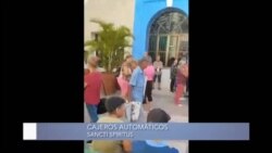 Cola en el banco del Boulevard de Sancti Spíritus Cola en el banco del Boulevard de Sancti Spíritus