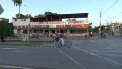 Info Martí | Crisis en Cuba: Entre la vagancia, salarios bajos y el auge de negocios Informales Info Martí | Crisis en Cuba: Entre la vagancia, salarios bajos y el auge de negocios Informales