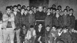 Los niños del Padre Camiñas: Adiós a la niñez | Capítulo 1 Los niños del Padre Camiñas: Adiós a la niñez | Capítulo 1