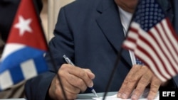 Firma de acuerdos alimentarios EEUU-Cuba. Archivo.