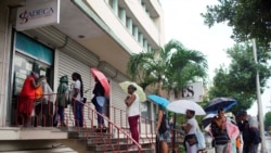 Cambio de moneda sin bajar precios no beneficia al cubano de a pie Cambio de moneda sin bajar precios no beneficia al cubano de a pie