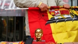 Nueva ley contra apología del franquismo no afectará a asociaciones que promueven otras dictaduras Nueva ley contra apología del franquismo no afectará a asociaciones que promueven otras dictaduras