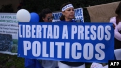 Nicaragüenses protestan contra el régimen de Daniel Ortega.