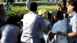 Opositores presentan denuncia ante la Fiscalía General de Cuba Opositores presentan denuncia ante la Fiscalía General de Cuba