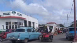 Reportes de escasez de combustible desde la isla Reportes de escasez de combustible desde la isla