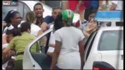 A pesar de la represión los activistas protestan un domingo más A pesar de la represión los activistas protestan un domingo más