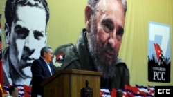 Raúl Castro inaugura el VII Congreso del Partido Comunista de Cuba.