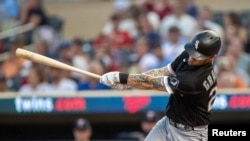Grandal disparó siete hits en 21 turnos. FOTO Jesse Johnson-USA TODAY Sports vía Reuters.