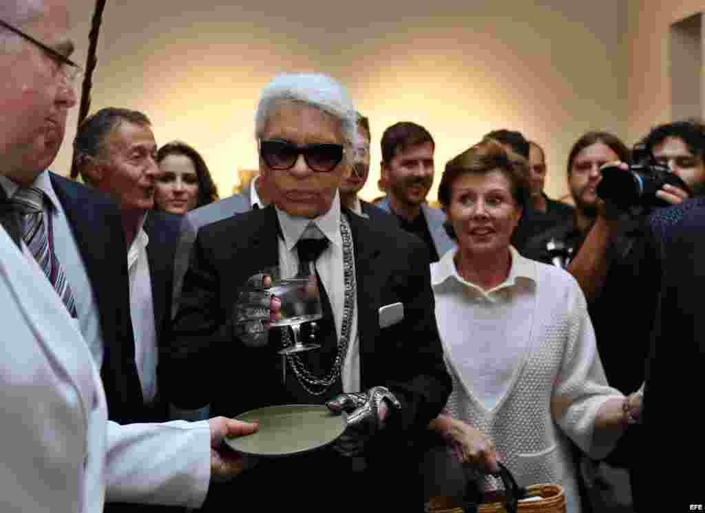 "Obra en proceso-Work in progress", muestra de 200 fotografías de Karl Lagerfeld, director creativo de Chanel.