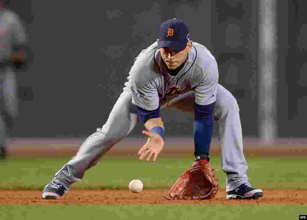 José "Candelita" Iglesias (Habana, 1990) batea esta temporada para .323 (76 hits en 235 visitas al plato), con 1 jonrón y 14 carreras impulsadas, mientras que en el aspecto defensivo ha cometido 7 errores en 600.2 innings. Además, ha participado en 43 double plays.  