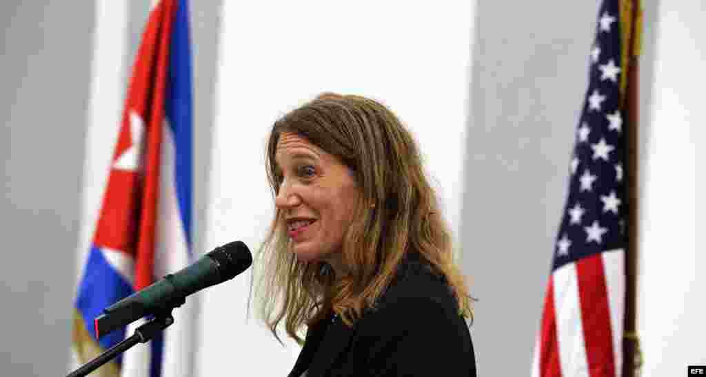  La secretaria de Salud y Servicios de EEUU, Sylvia Burwell  en La Habana