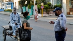 Continúan en Cuba operativos policiales contra la iniciativa privada: registran viviendas de campesinos en Mayarí Continúan en Cuba operativos policiales contra la iniciativa privada: registran viviendas de campesinos en Mayarí