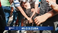 El régimen responde con violencia a las multitudinarias protestas en Cuba El régimen responde con violencia a las multitudinarias protestas en Cuba
