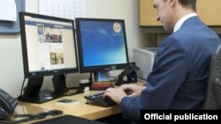 Funcionario de la Embajada de Estados Unidos en Cuba. Foto Embajada de EEUU en Cuba.