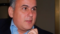 "El país está paralizado", alerta economista "El país está paralizado", alerta economista