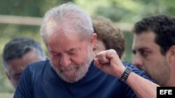 El expresidente brasileño Luiz Inacio Lula da Silva, tras salir de la sede del sindicato metalúrgico de Sao Bernardo do Campo.