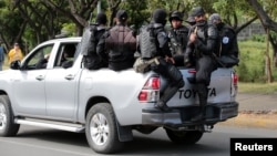 Policías de Nicaragua.