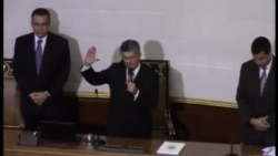 Nueva asamblea venezolana se instala entre insultos y agresiones Nueva asamblea venezolana se instala entre insultos y agresiones