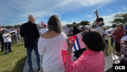La Asamblea de la Resistencia Cubana encabeza una caravana de carros, desde el Cuban Memorial en el Tamiami Park, en Miami, para solidarizarse con las marchas cívicas en la isla/ Archivo