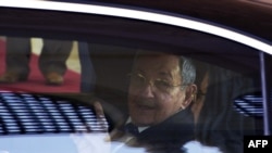 Raúl Castro en Argelia.