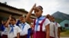 Alumnos de primaria en la escuela de la localidad de Santo Domingo, en Villa Clara. (REUTERS/Alexandre Meneghini-Archivo