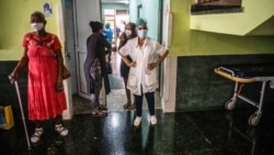 Un centro de salud en La Habana en los tiempos de la pandemia de COVID-19. (REUTERS)