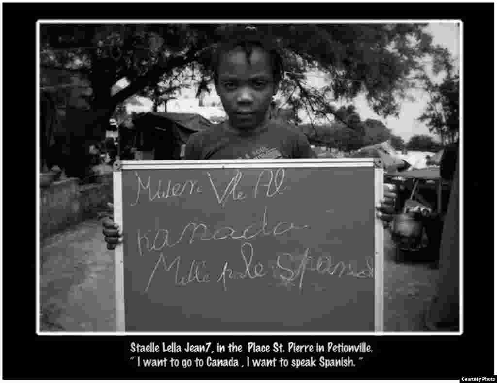 "Quiero ir a Canadá y hablar Español". Roberto Koltún, cortesía de The Miami Herald.