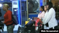 Médicos cubanos arriban a Nairobi, Kenia.