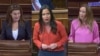 De izquierda a derecha, las diputadas del Partido Popular español María Valentina Martínez Ferro, Belén Hoyo Julia y Marta González Vázquez.