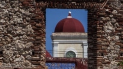 Escritos al Margen: Delfín Prats Escritos al Margen: Delfín Prats