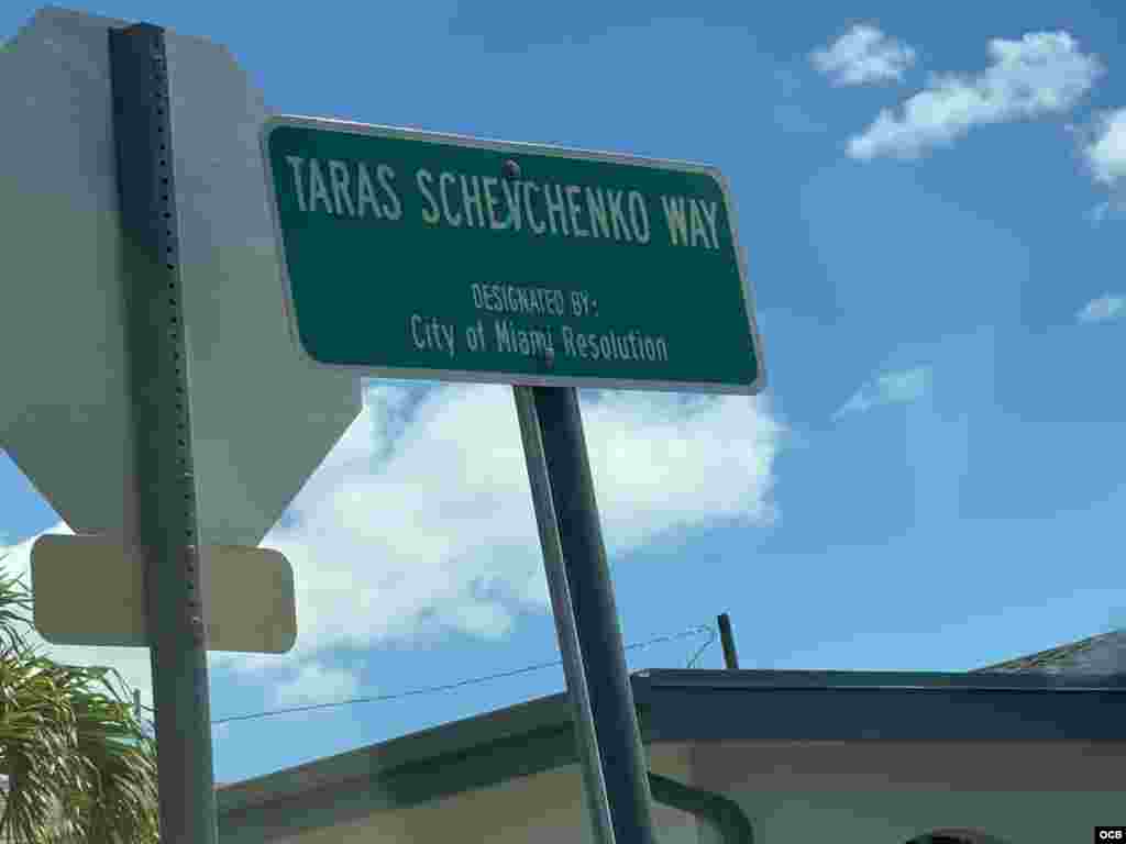 Vía Taras Shevchenko en Miami, designada por la resolución de la Comisión de Miami.