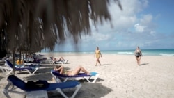 Expertos analizan el desplome del turismo en Cuba Expertos analizan el desplome del turismo en Cuba