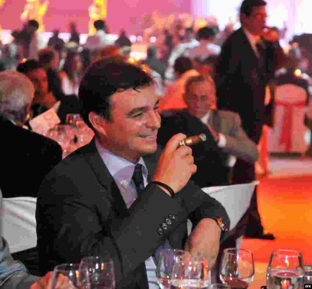 El hijo de Fidel Castro, Antonio Castro, vicepresidente del Comité Olímpico Cubano y la Federación Cubana de Béisbol y lo fue de la Federación Internacional de ese deporte.