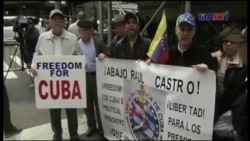 Mario Vallejo, periodista de Univisión, agredido por el oficialista Boris Fuentes Mario Vallejo, periodista de Univisión, agredido por el oficialista Boris Fuentes