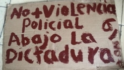 Denuncian violaciones de derechos de los arrestados durante protestas en Cuba Denuncian violaciones de derechos de los arrestados durante protestas en Cuba