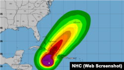 Melissa se convierte en un poderoso huracán categoría cuatro